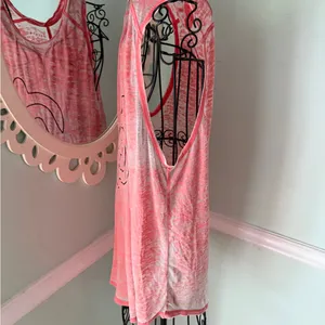 Peloton Pink and White tank top see through large‎ thumbnail 2