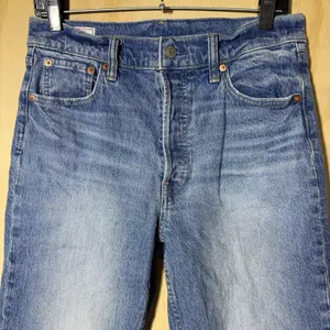 GAP Women's Cheeky Straight High Rise Jeans Size 30 10R Medium Wash Denim thumbnail 2