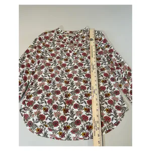 Ann Taylor LOFT Semi Sheer Floral Button‑Down Top Size S Lightweight thumbnail 3