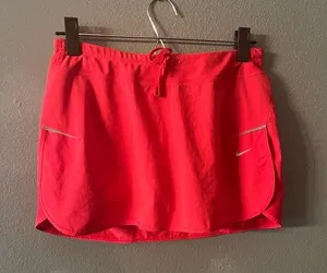 Nike hot pink tennis skirt thumbnail 1
