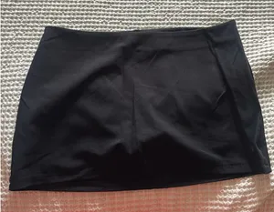 Black mini skirt Size L thumbnail 1