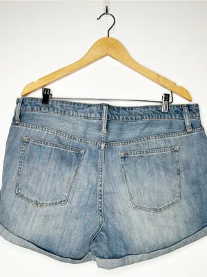 GAP Light Wash Denim Rolled Cuff Jean Shorts Size 18 thumbnail 4