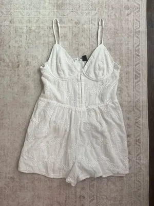 Windsor White Windsor eyelet lace romper thumbnail 1