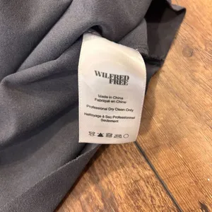 Artizia WILFRED FREE Nescher Mini Skirt Gray Faux Wrap Suede Pull On Sz XS thumbnail 4