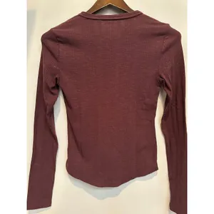 Women’s American Eagle Maroon Long Sleeve Top Size M thumbnail 3