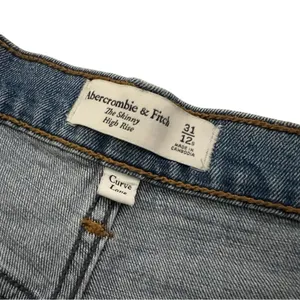 Abercrombie and Fitch Curve Love Jeans thumbnail 10