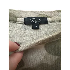 Rails Kelli Camo Sweatshirt Military Patch Detail‎ Size XS Camouflage #A6-2 thumbnail 5