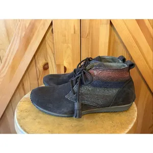 Eddie Bauer Size 7.5 Transition Brown Suede Lace-Up Chukka Boots 6180-266 thumbnail 3