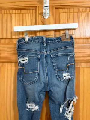 American Eagle Super Stretch Super High-Rise Distressed Jegging Size 2 thumbnail 5