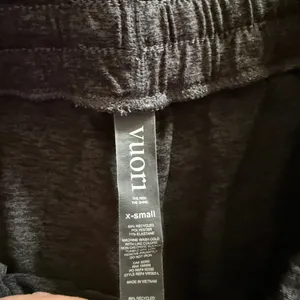 Vuori performance jogger thumbnail 3