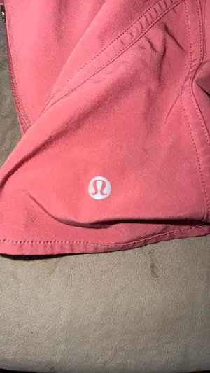 Lululemon Tracker Shorts 4" thumbnail 6