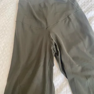 Aerie Olive Green 7/8 Leggings thumbnail 2