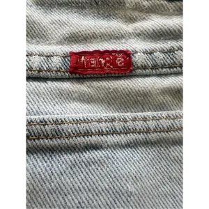 Y2K Wrangler boyfriend light Wash Jean size 4 thumbnail 3