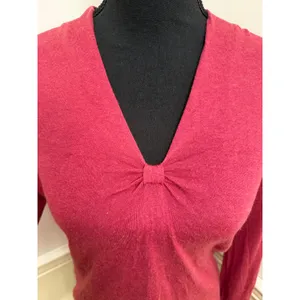 Banana Republic Luxury Blend V-Neck Knit Top Dusty Pink Bow Rouched Accent thumbnail 4