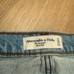 Abercrombie & Fitch Mid Rise The Straight Jean Size 37 / 24‎ plus size Jeans thumbnail 6