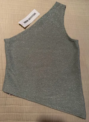 Urban Outfitters Top XS thumbnail 1