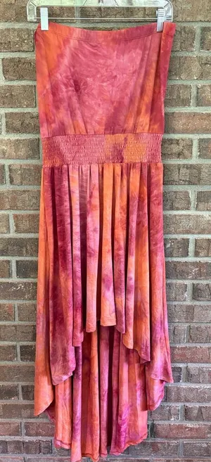 Tie-Dye High-Low Maxi Strapless Dress in Coral and Pink thumbnail 1