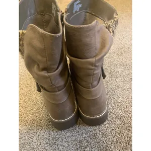 Mingle Mid-Calf Boots Womens 8.5W Taupe Good Slouchy Knit Trim Lug Sole thumbnail 8