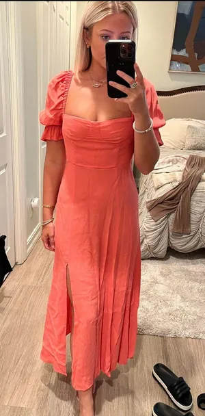 We Wore What Dress thumbnail 1