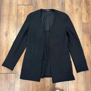 Theory Lindrayia Blazer in Black Women's Size 8 Slim Fit Open Front Patch Pocket thumbnail 2