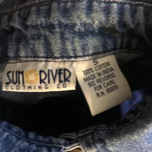 90s Sun River Red blue western cowgirl denim vest jacket with paisley bandana print and pockets #cottagecore #biker #Y2K #streetwear thumbnail 5
