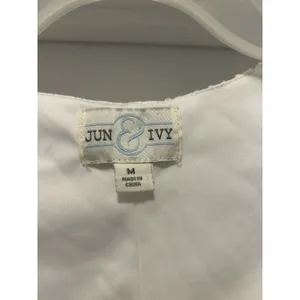 Jun & Ivy White Eyelet Flutter Sleeve Top Medium Bride Coastal Cowgirl Preppy thumbnail 4