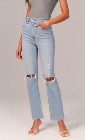 Abercrombie & Fitch Curve Love Ultra High Rise The Ankle Straight Jeans thumbnail 1