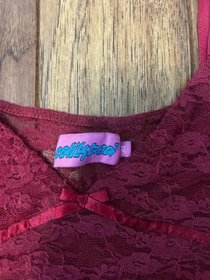red lace top thumbnail 2