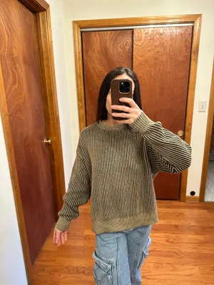 Vestique Oversized Sweater thumbnail 3