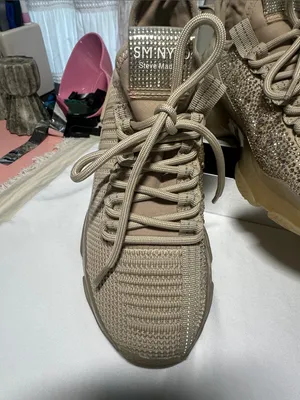 Women's Beige Sneaker with Rhinestone Detail Sz 7.5 Steve Madden Maxima like new thumbnail 2