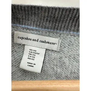 Cupcakes and cashmere Women Grey White Button Front Cardigan Sweater Size‎ XS thumbnail 6