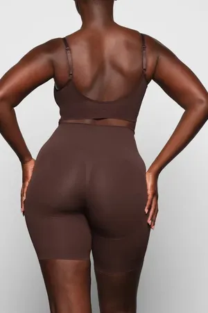 SKIMS BBL Butt Lifting Shorts M thumbnail 2
