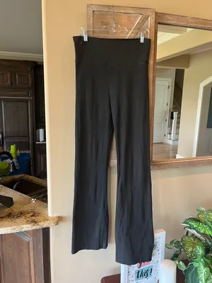 Victoria’s Secret Black Yoga Pants thumbnail 4