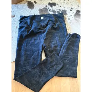 VUORI Clean Elevation‎ Leggings Black Camo Heather DreamKnit Size XL thumbnail 4