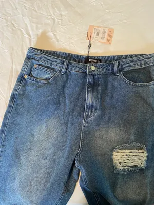 Missguided High Waist Mom Jeans thumbnail 1