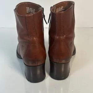 Timberland 62318 Brown Leather Side Zip‎ Ankle Boots Block Heel Womens 6.5 M thumbnail 3