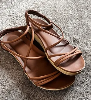 SHEIN Brown Strappy Sandals thumbnail 1