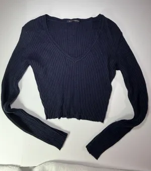 Brandy Melville Navy Ribbed V-Neck Long Sleeve Crop Top measures xs/s thumbnail 1