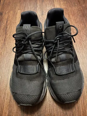 On Cloud Women’s Sneakers thumbnail 1