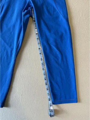 Old Navy Active Powersoft Sports Bra and High-Rise Leggings Set thumbnail 9