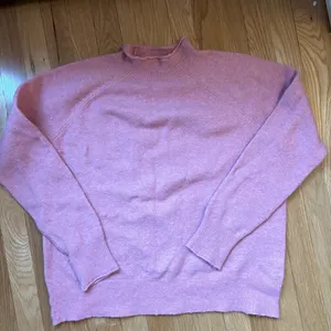 JCREW Pink Sweater thumbnail 1