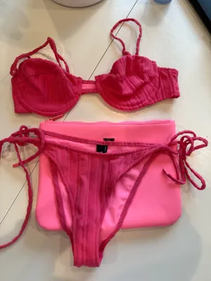 Pink Triangl Bikini Set thumbnail 1