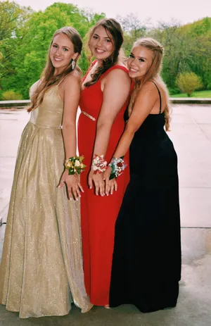 Sherri Hill Gold Prom Dress thumbnail 4