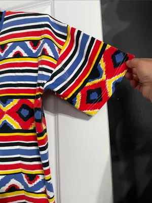 RARE Adrienne Vittadini Sport T-shirt Vibrant Multi Geometric Striped Aztec L thumbnail 4