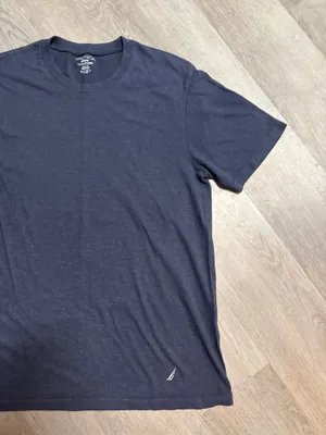 Nautica tee shirt  thumbnail 2