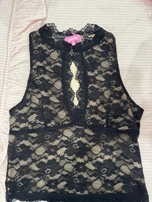 Edikted Frieda Keyhole Cutout Lace Top thumbnail 2