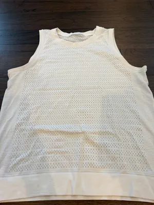 lululemon Women's Breeze By Muscle Squad Tank Top in White Size 6 - P37 thumbnail 4