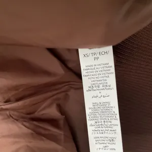 Alo Yoga Cropped Atmosphere Puffer Brownstone XS thumbnail 7