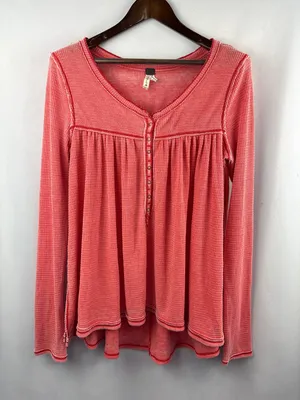 Women’s We the Free Large Faded Orange Henley Top thumbnail 1