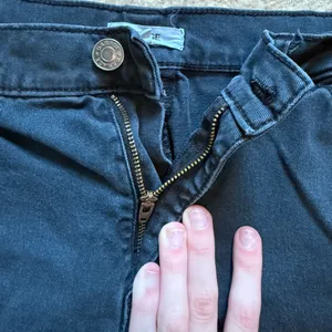 Garage Women’s Cargo Pants thumbnail 11